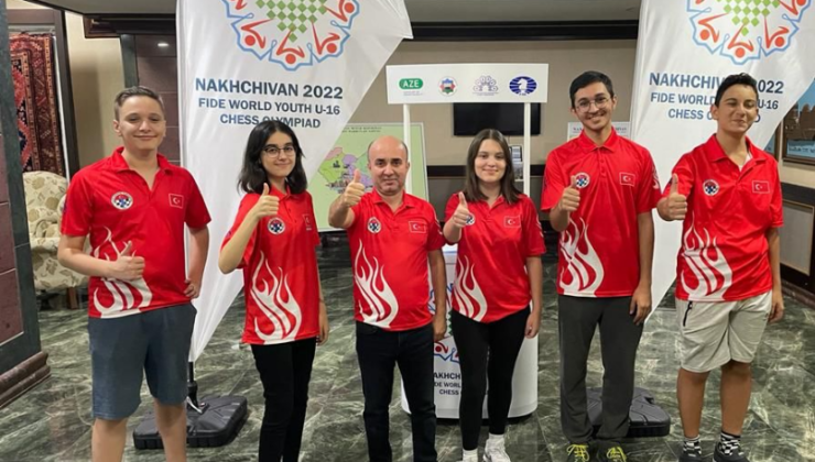 Bakan Kasapoğlu, milli satranç sporcuları tebrik etti